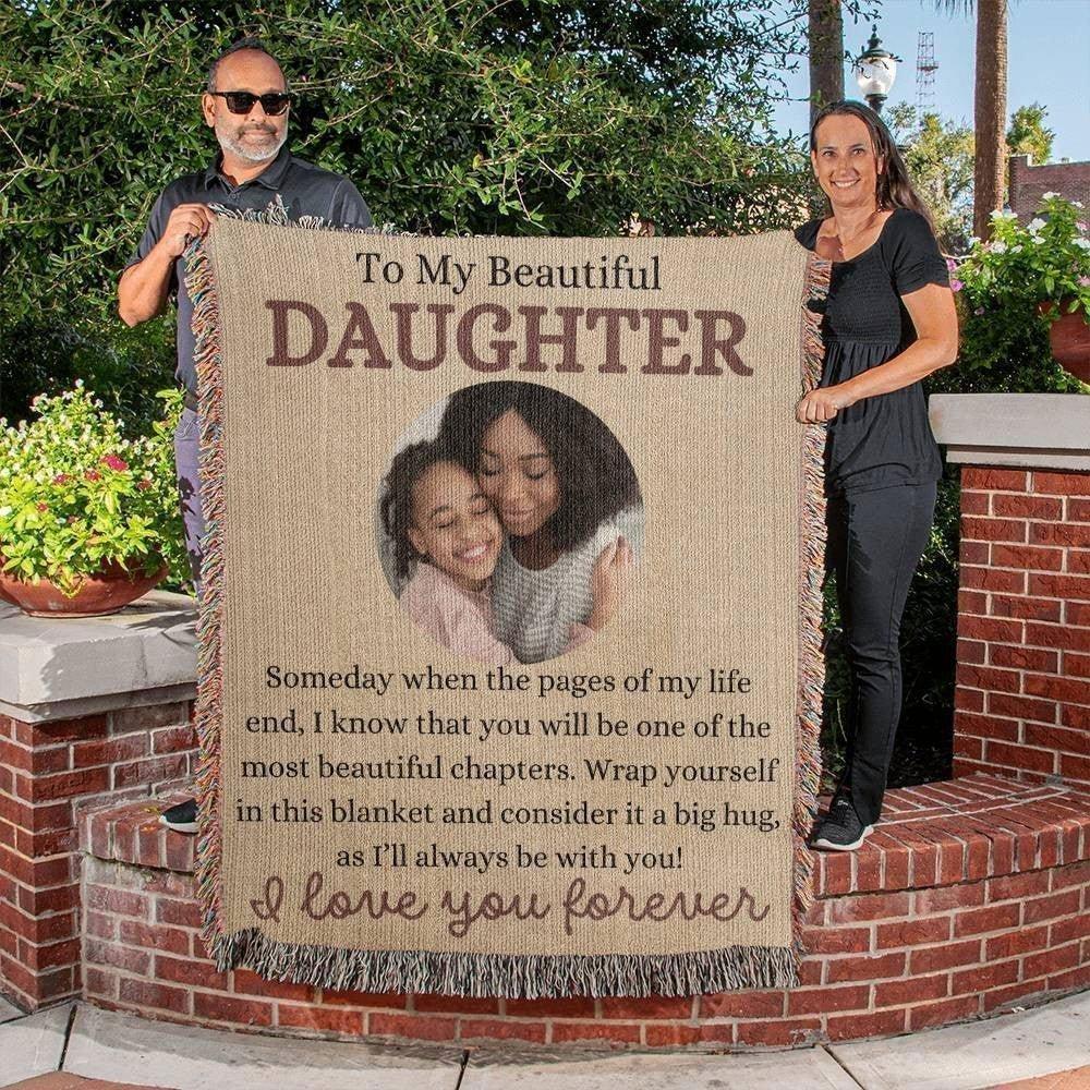 Beautiful Daughter Woven Blanket From mom or dad - Giftinum