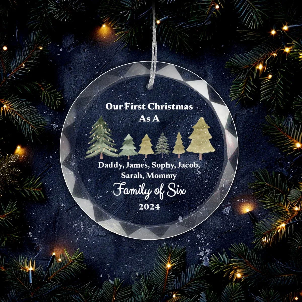 Family of Christmas Ornament With Gift Box - Giftinum